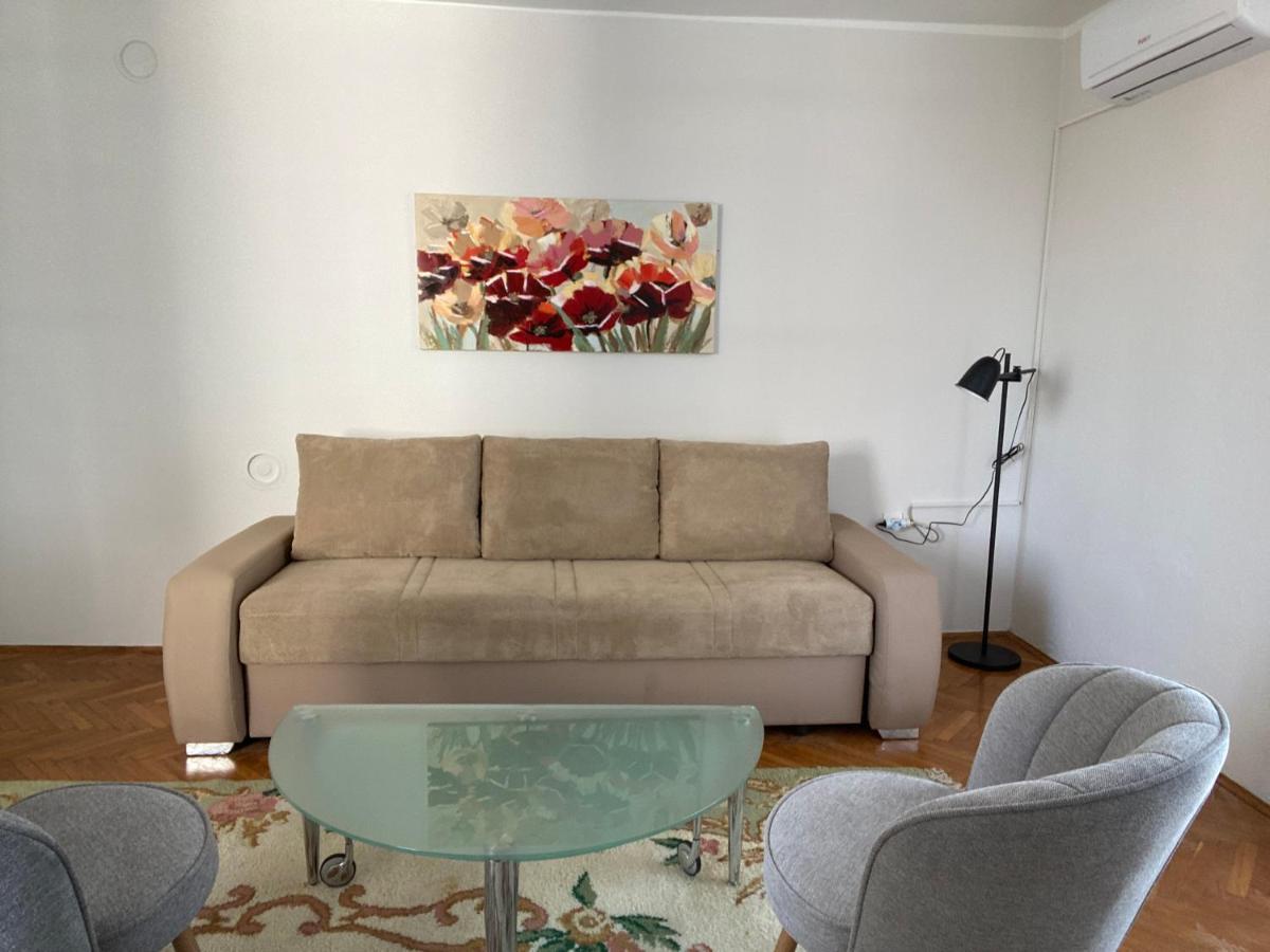 Apartman Colapis- Self Check In, Free Parking, Premium Location! 카를로바츠 외부 사진